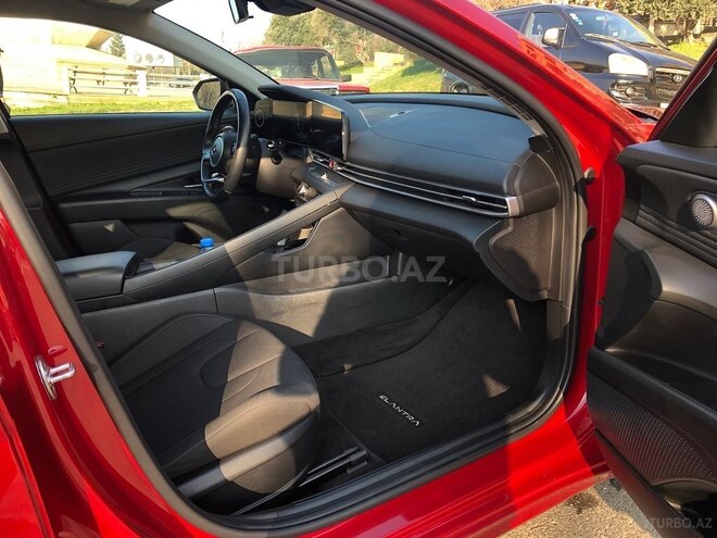 Hyundai Elantra 2022, 61,300 km - 2.0 l - Bakı