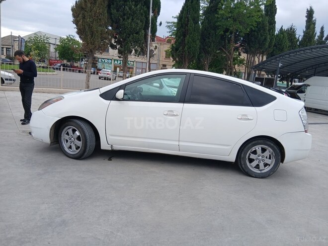 Toyota Prius 2009, 350,000 km - 0.2 l - Gəncə