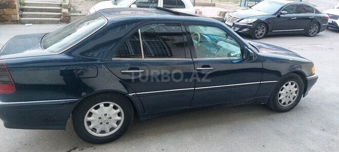Mercedes C 230 1998, 330,000 km - 2.3 l - Bakı
