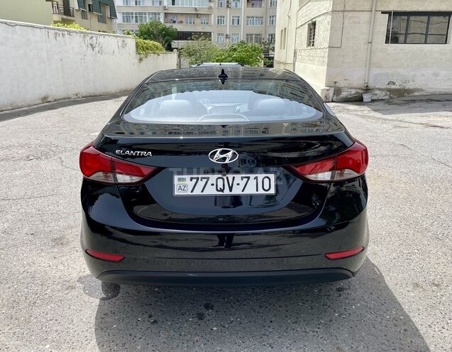 Hyundai Elantra 2015, 350,000 km - 1.8 l - Bakı