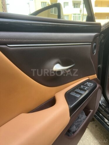 Lexus ES 300h 2019, 96,146 km - 2.5 l - Bakı