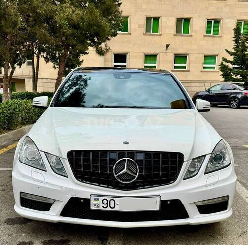 Mercedes E 350 2010, 235,000 km - 3.5 l - Bakı