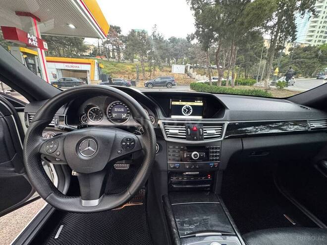 Mercedes E 350 2010, 235,000 km - 3.5 l - Bakı
