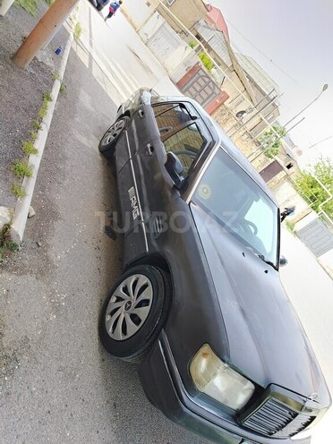 Mercedes E 200 1992, 560,720 km - 2.0 l - Bakı