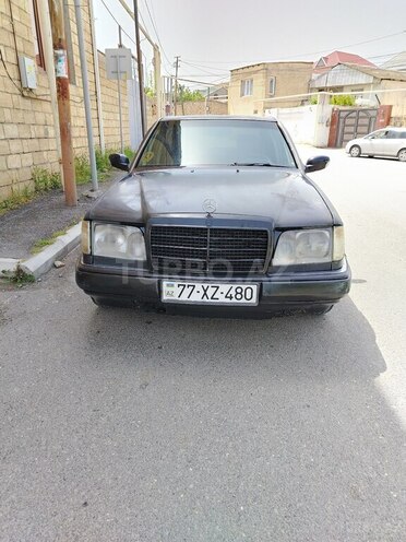 Mercedes E 200 1992, 560,720 km - 2.0 l - Bakı