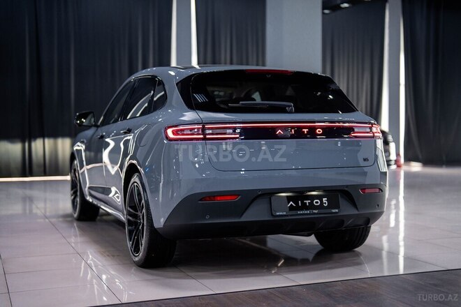Seres Aito M5-5