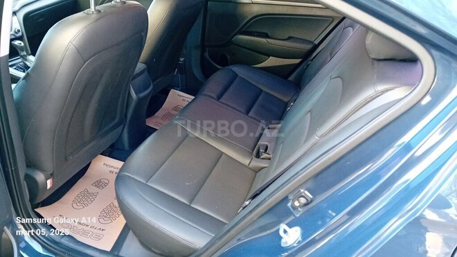 Hyundai Avante 2016, 120,000 km - 1.6 l - Bakı