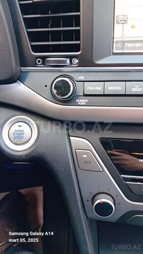 Hyundai Avante 2016, 120,000 km - 1.6 l - Bakı