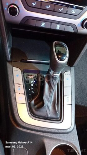 Hyundai Avante 2016, 120,000 km - 1.6 l - Bakı