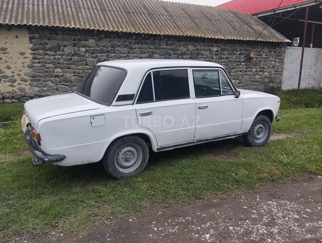 LADA (VAZ) 21011 1981, 95,000 km - 1.6 l - Qax