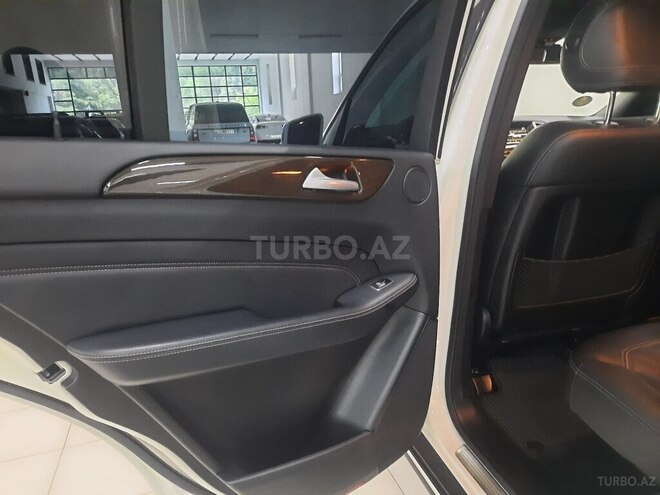 Mercedes ML 350 4MATIC-9