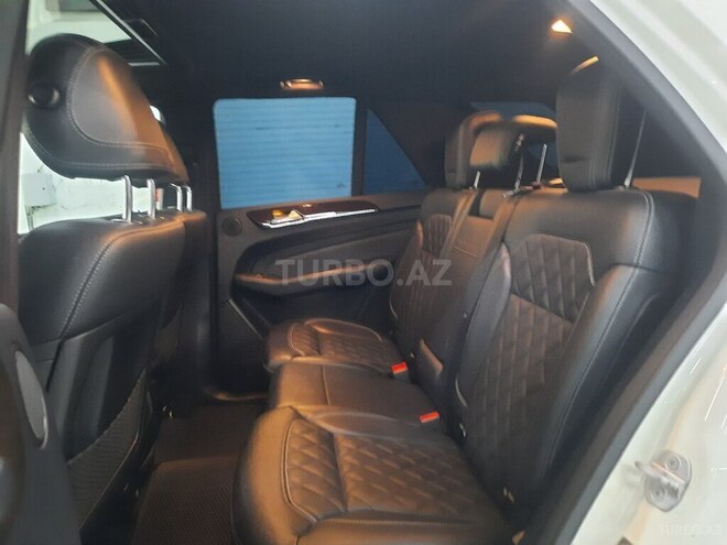 Mercedes ML 350 4MATIC-8