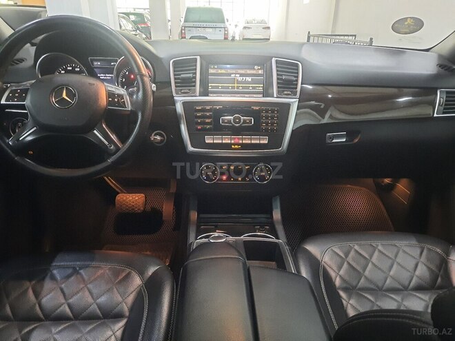 Mercedes ML 350 4MATIC-10