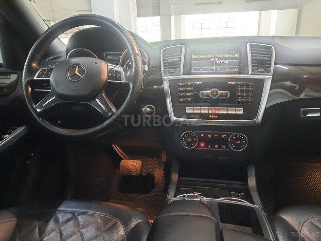Mercedes ML 350 4MATIC-11