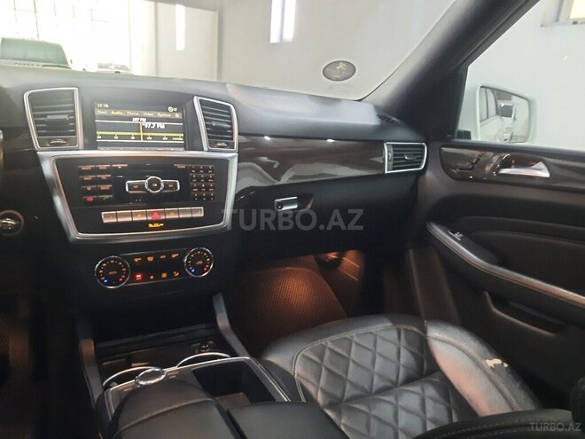 Mercedes ML 350 4MATIC-12