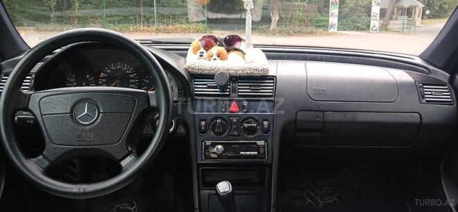 Mercedes C 180 1998, 216,000 km - 1.8 л - Quba