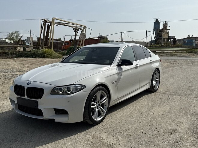 BMW 520 2015, 243,000 km - 2.0 l - Bakı