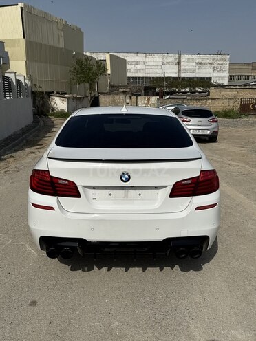 BMW 520 2015, 243,000 km - 2.0 l - Bakı