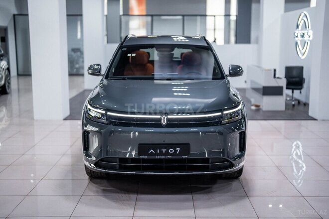 Seres Aito M7-8
