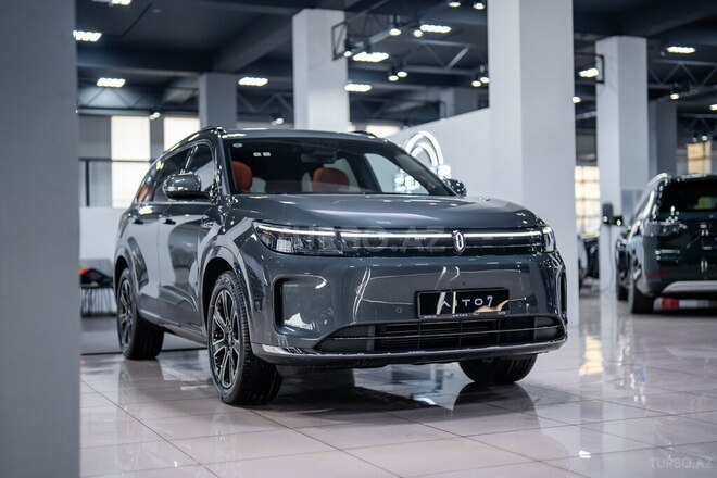 Seres Aito M7-9