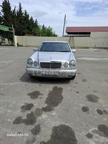 Mercedes E 240 1999, 401,717 km - 2.4 л - Tovuz