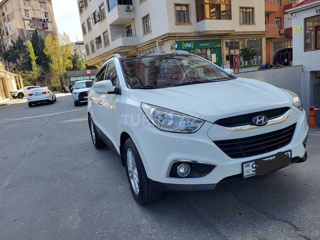 Hyundai ix35 2010, 142,360 km - 2.0 л - Bakı