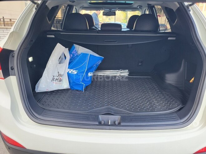 Hyundai ix35 2010, 142,360 km - 2.0 л - Bakı