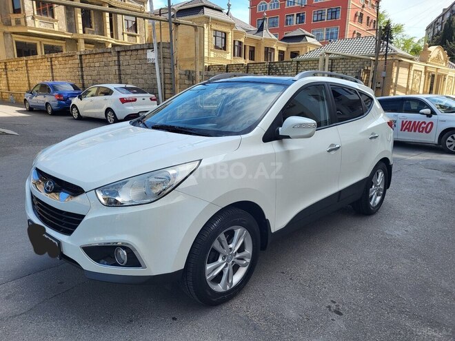 Hyundai ix35 2010, 142,360 km - 2.0 л - Bakı