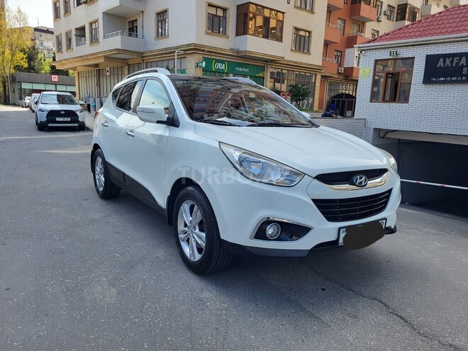 Hyundai ix35 2010, 142,360 km - 2.0 л - Bakı