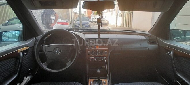 Mercedes C 220 1995, 225,000 km - 2.2 л - Bakı