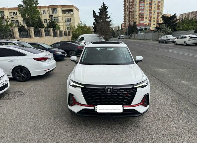 Changan  2023, 27,204 km - 1.5 л - Bakı