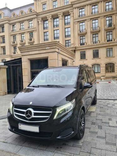 Mercedes V 250 2017, 137,000 km - 2.0 l - Bakı