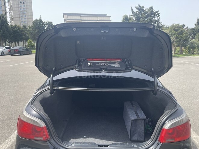 BMW 525 2005, 297,675 km - 2.5 l - Bakı