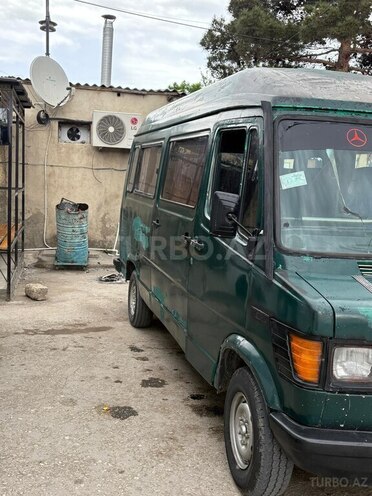 Mercedes 208 D 1994, 400,000 km - 2.2 l - Şabran