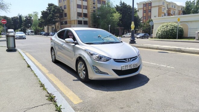 Hyundai Avante 2014, 194,000 km - 1.6 l - Bakı