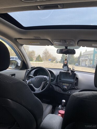 Hyundai i30 2008, 180,000 km - 1.6 l - Qazax