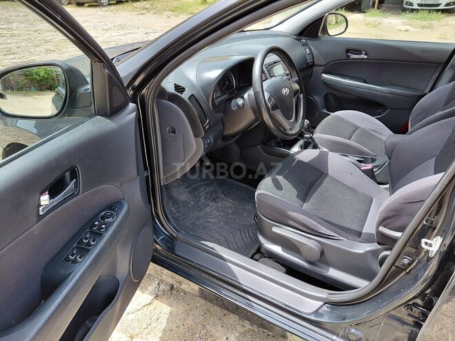 Hyundai i30 2011, 261,000 km - 1.6 l - Bakı