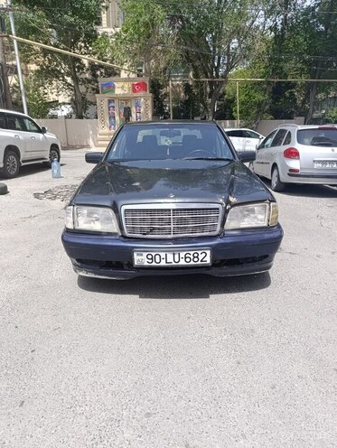 Mercedes C 250 d 1995, 288,562 km - 2.5 l - Bakı