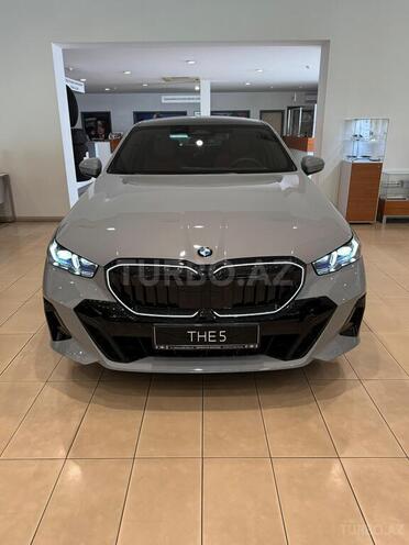 BMW 520-1