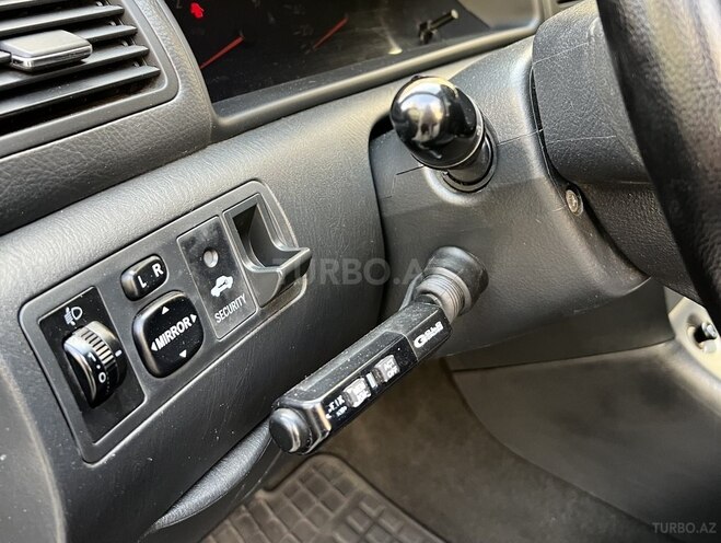 Toyota Corolla 2006, 176,345 km - 1.4 l - Bakı