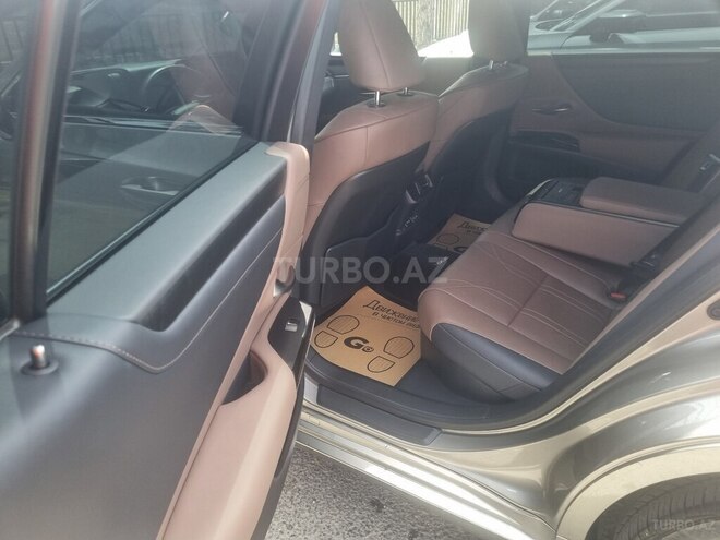 Lexus ES 300h 2023, 51,700 km - 2.5 l - Bakı