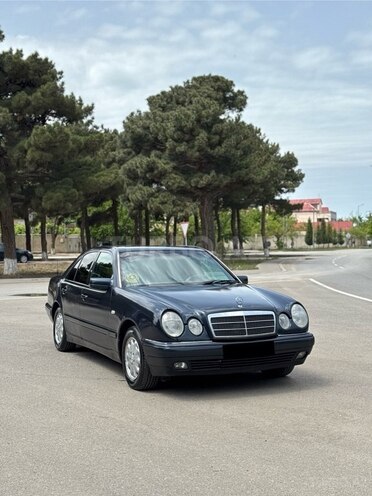 Mercedes E 230 1996, 250,000 km - 2.3 l - Sumqayıt