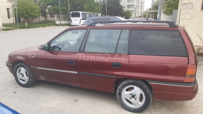 Opel Astra 1997, 425,000 km - 1.6 l - Bakı