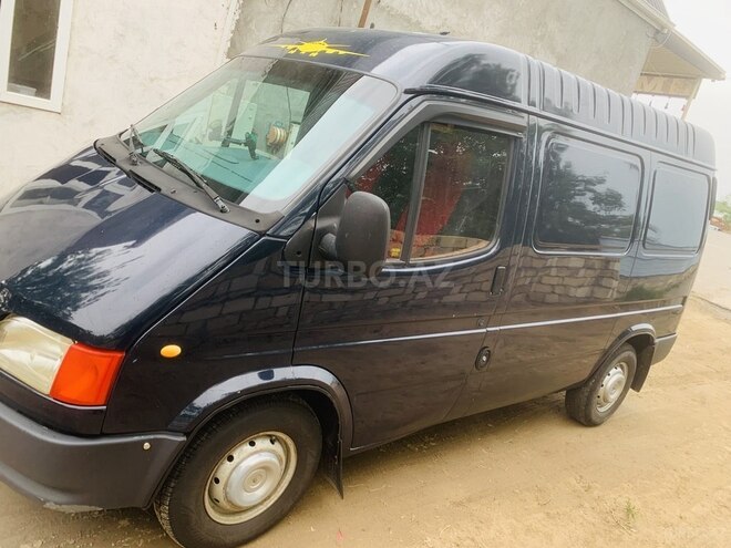 Ford Transit 1999, 405,000 km - 2.5 l - Biləsuvar