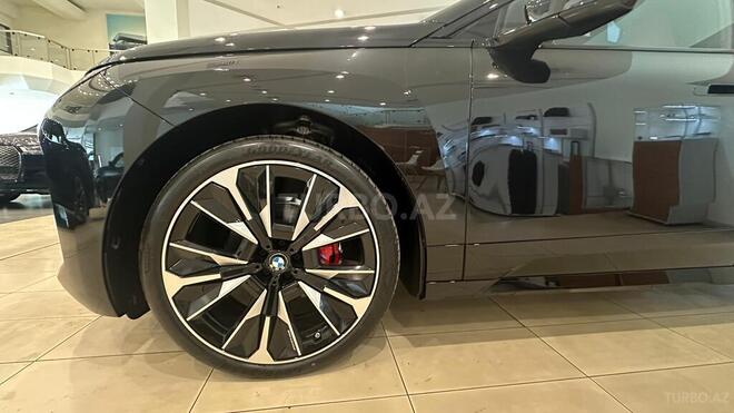 BMW iX-5