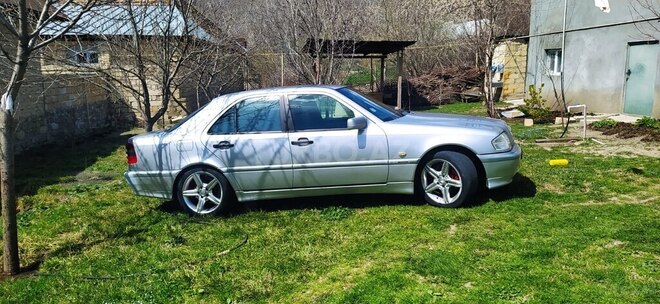 Mercedes C 180 1999, 291,000 km - 1.8 l - Bakı