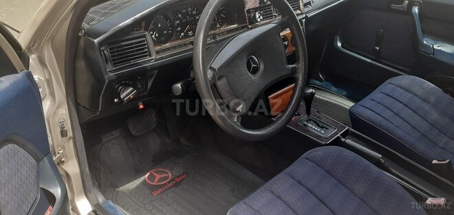 Mercedes 190 1992, 455,000 km - 2.5 л - Bakı
