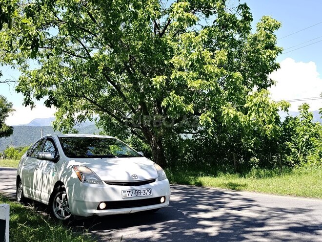 Toyota Prius 2009, 667,878 km - 1.5 l - Mingəçevir