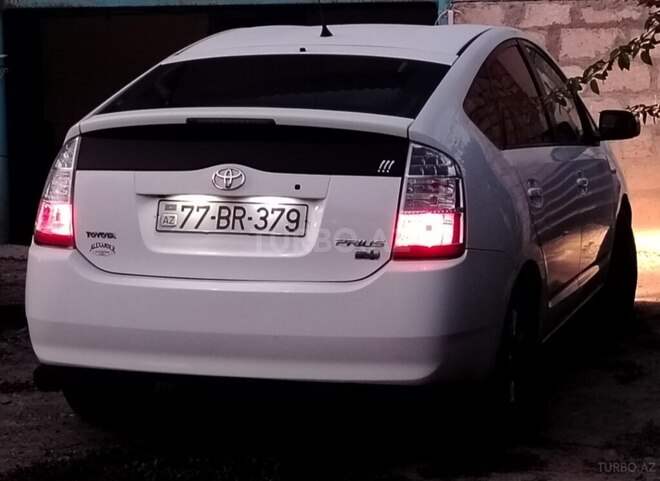 Toyota Prius 2009, 667,878 km - 1.5 l - Mingəçevir