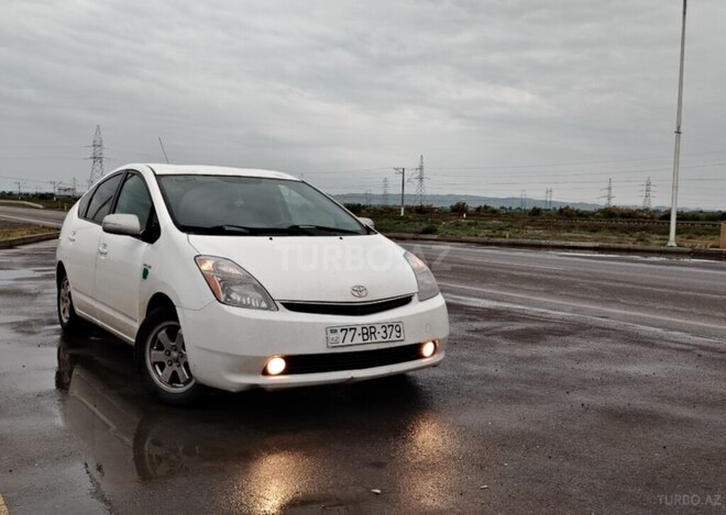 Toyota Prius 2009, 667,878 km - 1.5 l - Mingəçevir